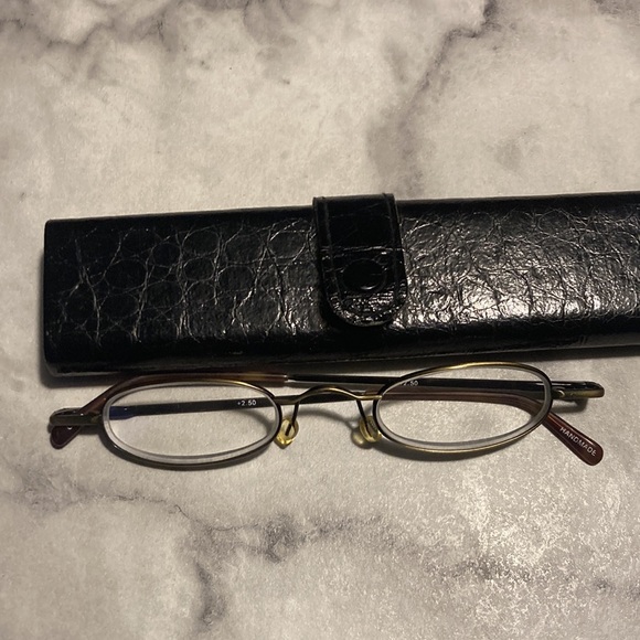 HANDMADE - Picture 4 of 15